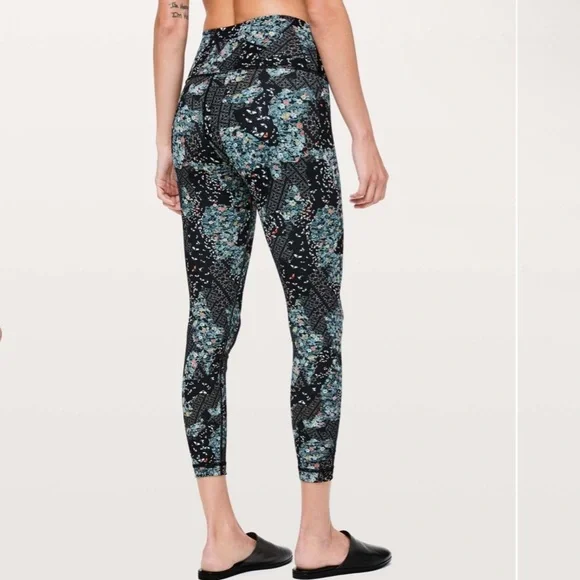 Lululemon Wunder Under Hi-Rise 7/8 Tight Sz 6 preloved activewear leggings - Picture 2 of 7